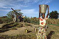 Daily Women Works : extract & carrying water from the open well