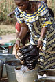 Collecting Water :  a day to day work, for all Haoussa Women in Niger.