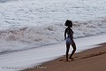 Jeune femme africaine sur la plage de Grand Popo, Bénin.
Littoral Atlantique. Afrique 
 africaine 
 belle 
 jeune 
 femme 
 fille 
 océan 
 mer 
 littoral 
 charme 
 plage 