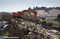 La Faute sur mer (Vendée) : Reconstruction des digues après la catastrophe de la tempête Xynthia qui a inondé des lotissements détruisant des dizaines de pavillons et provoquant au total en Vendée et Charente Maritime 53 morts dans la nuit du 27 au 28 mars 2010. France 
 La Faute 
 La Faute sur mer 
 Vendée 
 Xynthia 
 catastrophe 
 climat 
 climatique 
 digue 
 littoral 
 lottissement 
 pelleteuse 
 tempète 