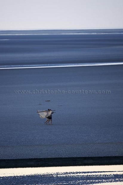 Pecheurs en Baie du Mont Saint Michel