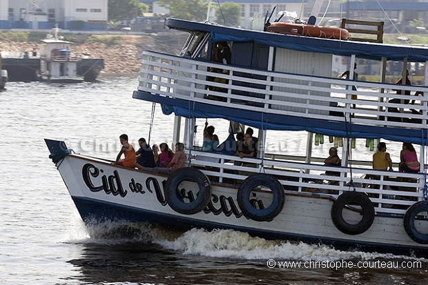 Manaus, Bateau Taxi / Manaus Taxi-Boat