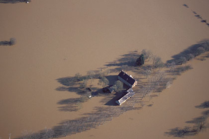 Inondations. Bretagne 2001. Redon