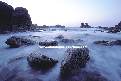 Pern Point. Rising Tide among the rocks.