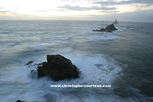 Le Raz de Sein et le phare de la Vieille