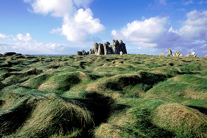 Rochers dans la lande  la pointe de Pern